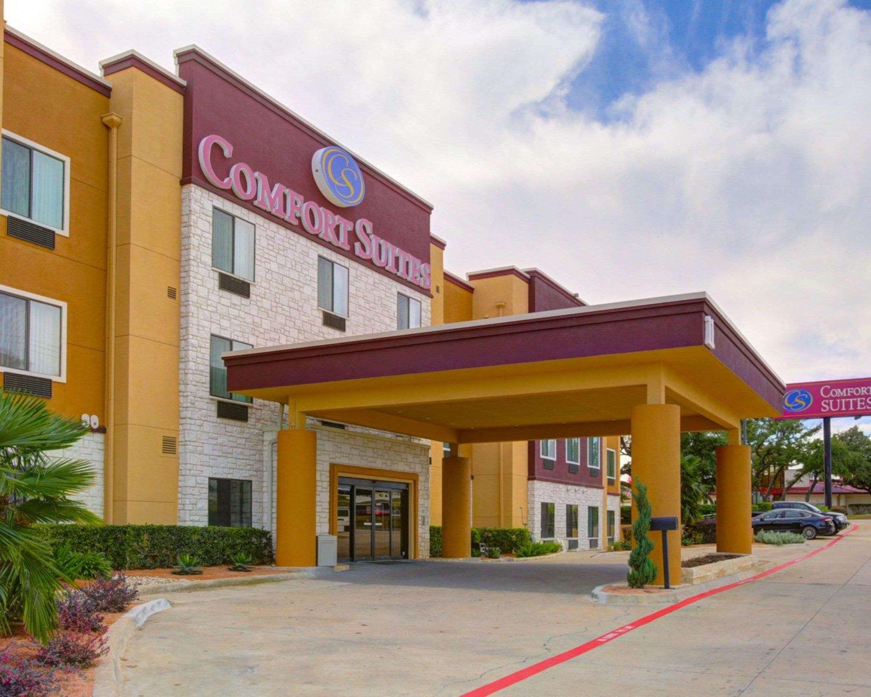 Comfort Suites Georgetown Exterior photo
